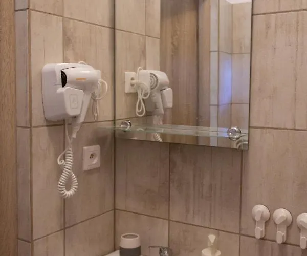 Letniskowy Pod Topolami Nyaraló *