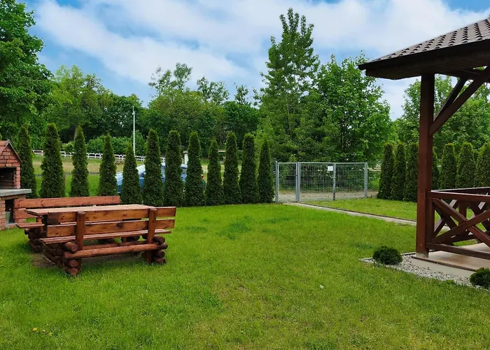 Nyaraló Letniskowy Pod Topolami